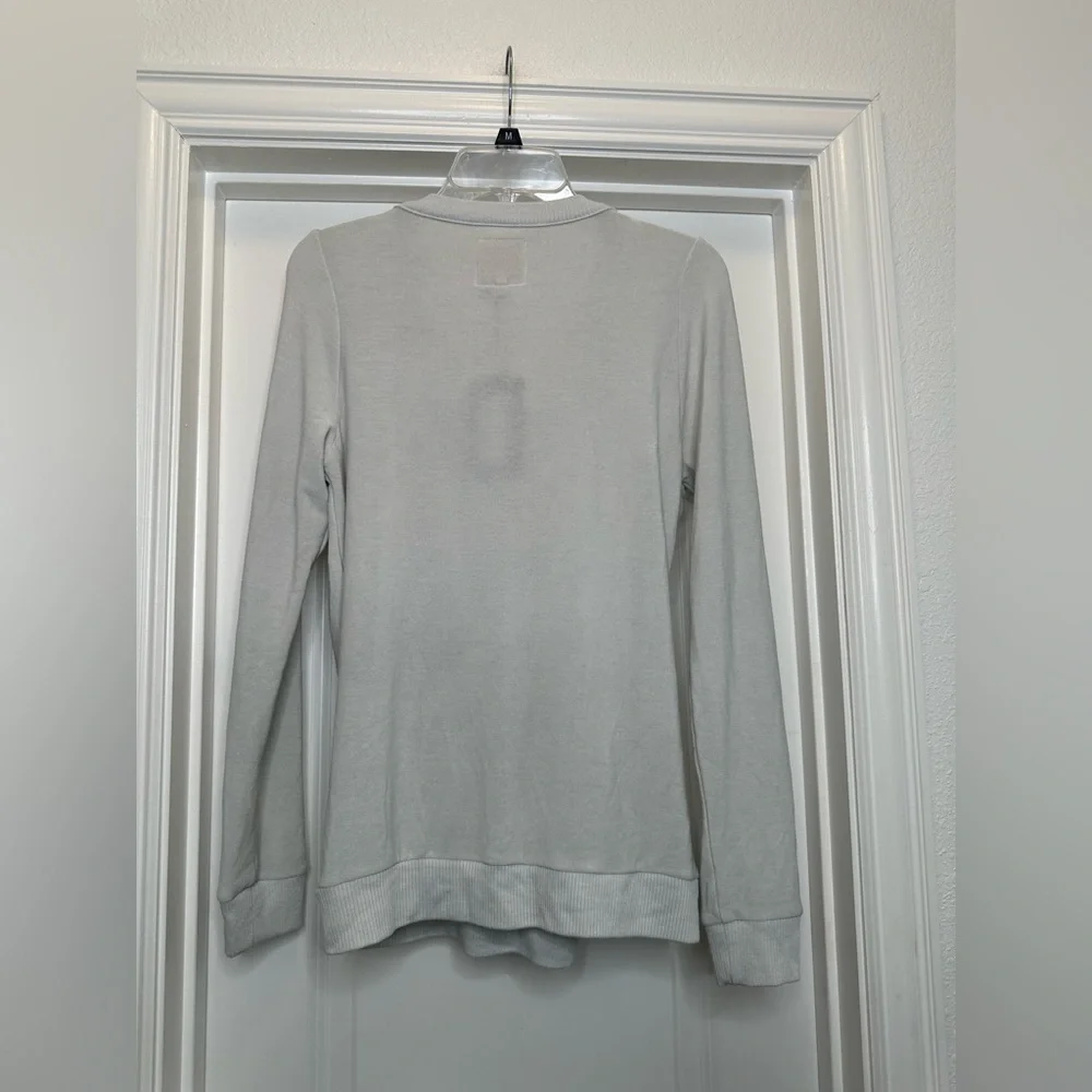 Chaser Cozy Knit‎ Open Vent Jogger set in a baby blueish gray color size medium